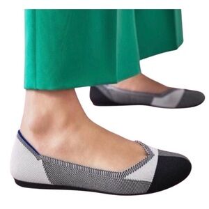 ROTHY'S THE FLAT ROUND CAPTOE BLACK/CREAM PLAID RETIRED PATTERN FLATS women Sz 9